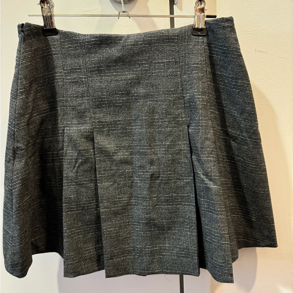 NWT Zara pleaded skort - Small